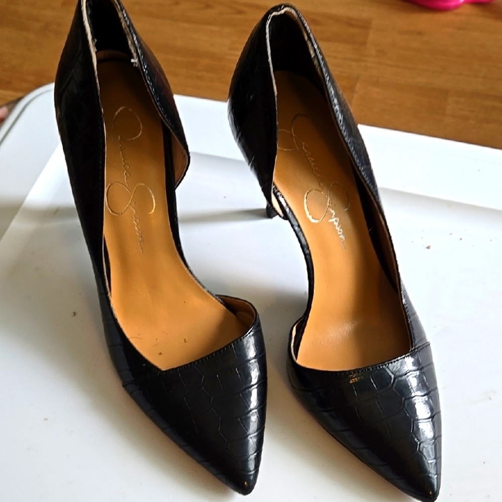 Jessica Simpson heels